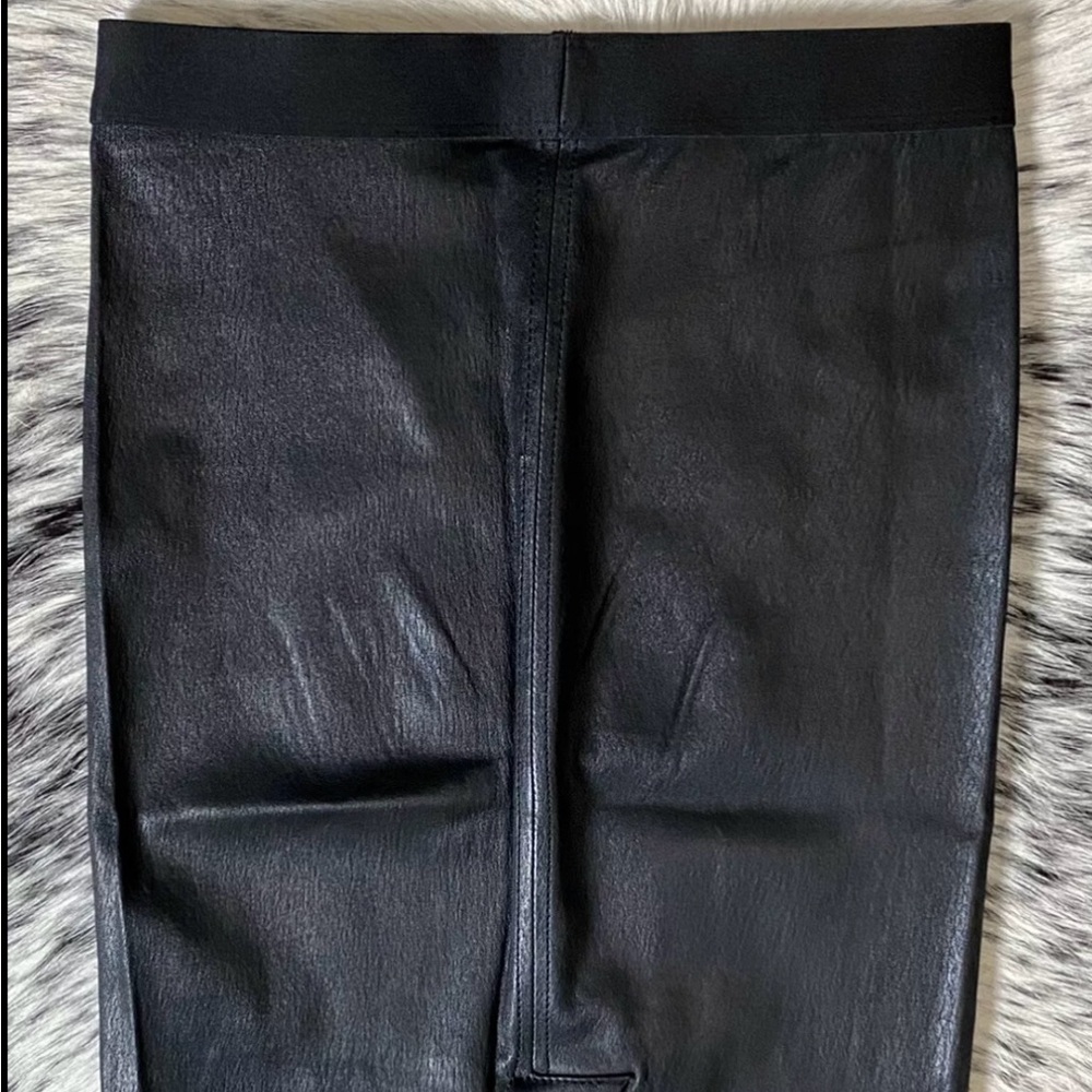 HELMUT LANG PLONGE LEATHER PENCIL SKIRT, SZ 00 BLACK - Picture 8 of 10